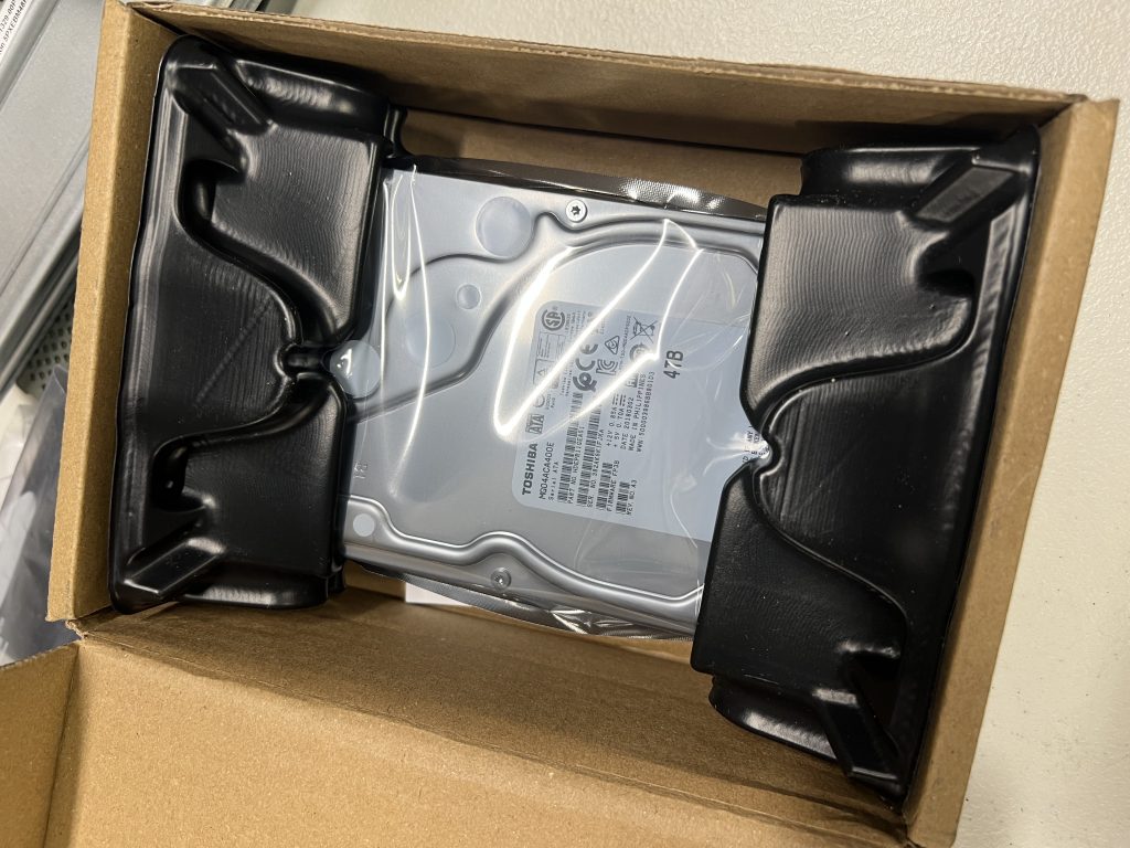 Decently packaged drive