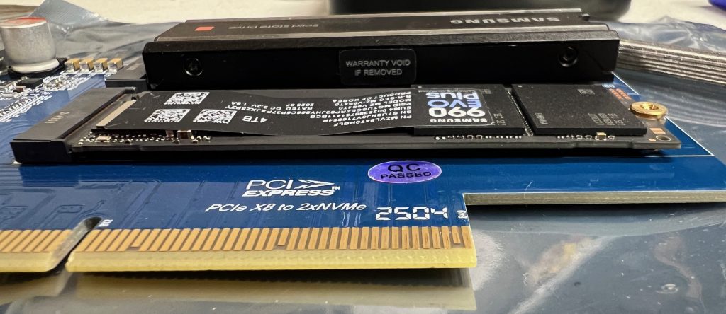 The 4TB card is parallel to the PCIe adapter