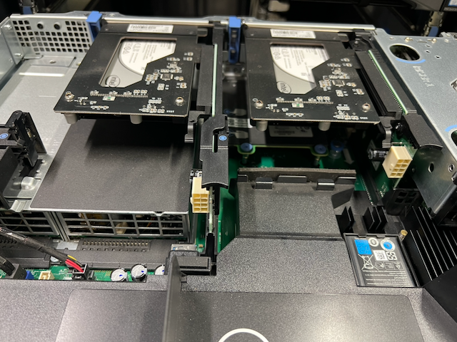 Two PCIe cards with 1x 450GB 2.5" Intel SSD each